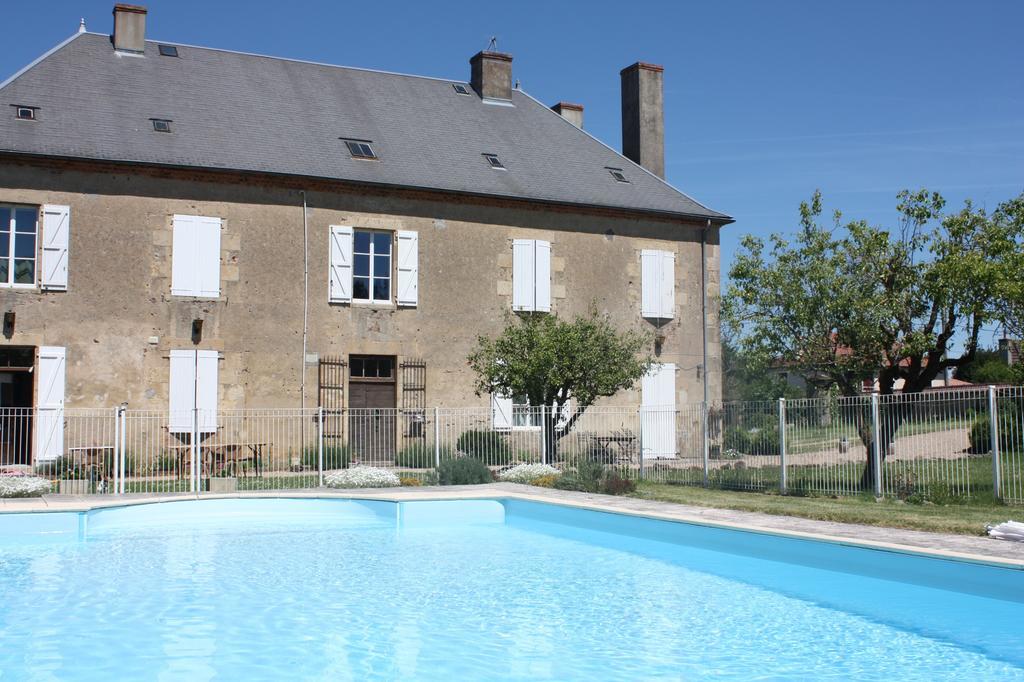 Chateau Latour Fours  Экстерьер фото